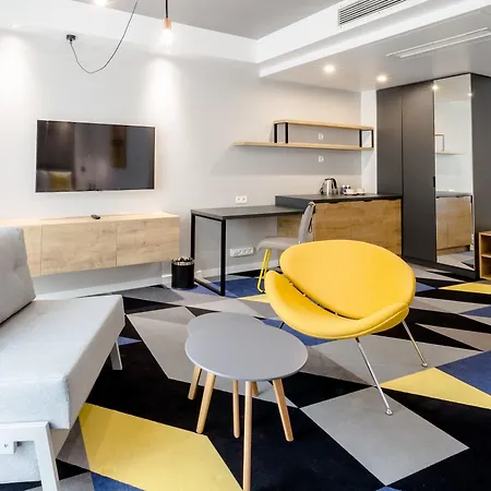 Apart Otel Lwowska 1