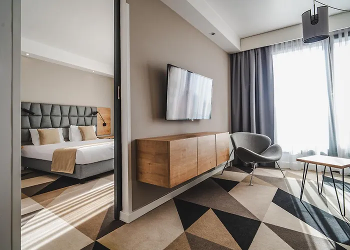 르보프스카 1 4*