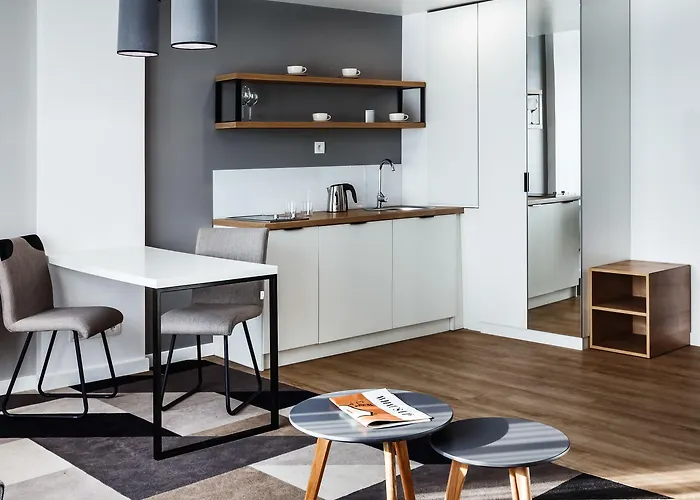 르보프스카 1 4*