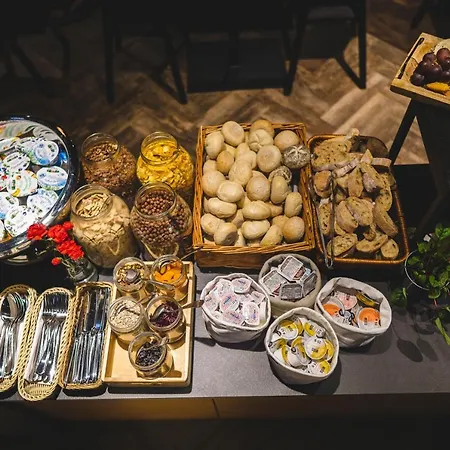 Lwowska 1 Apart-hotel