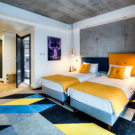 Lwowska 1 Apart-hotel 4*