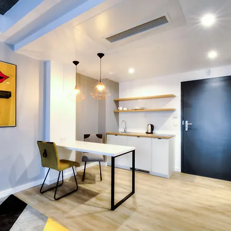 Lwowska 1 Apart-hotel Cracóvia