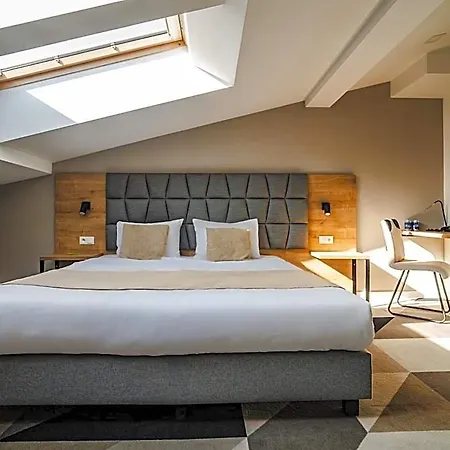 Apart-hotel Lwowska 1 4*