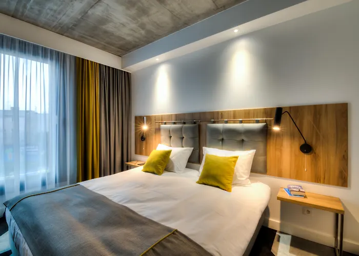 Lwowska 1 Apart Otel