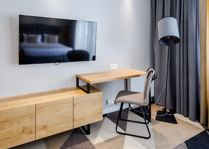 Aparthotel Lwowska 1 4*