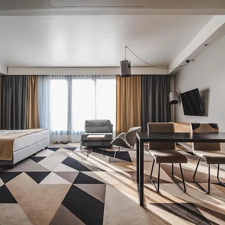 Lwowska 1 Apartmanhotel 4*