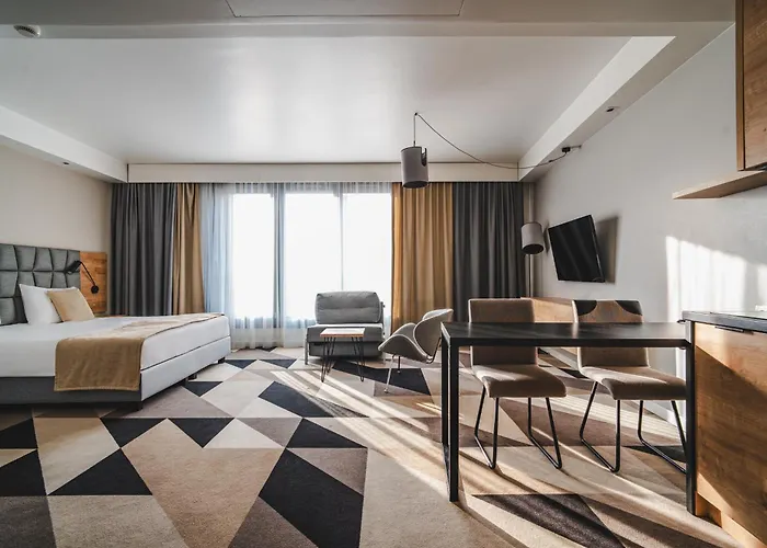 Lwowska 1 Apartmanhotel 4*